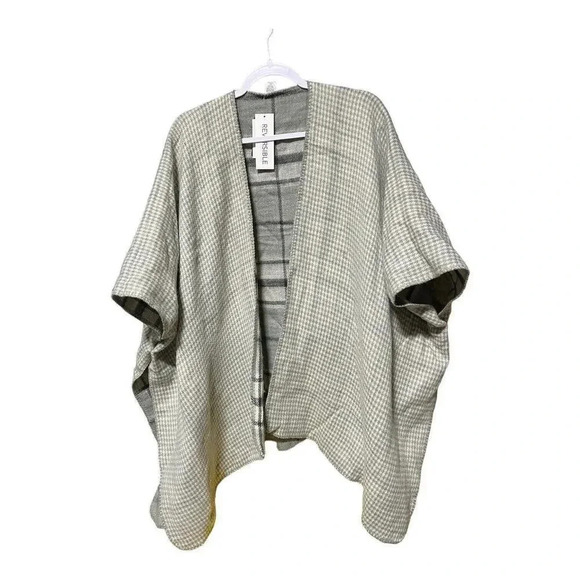 NWT Gray Blanket Wrap Shawl Poncho Cape One Size OS Reversible Fleece Womens - Picture 6 of 7